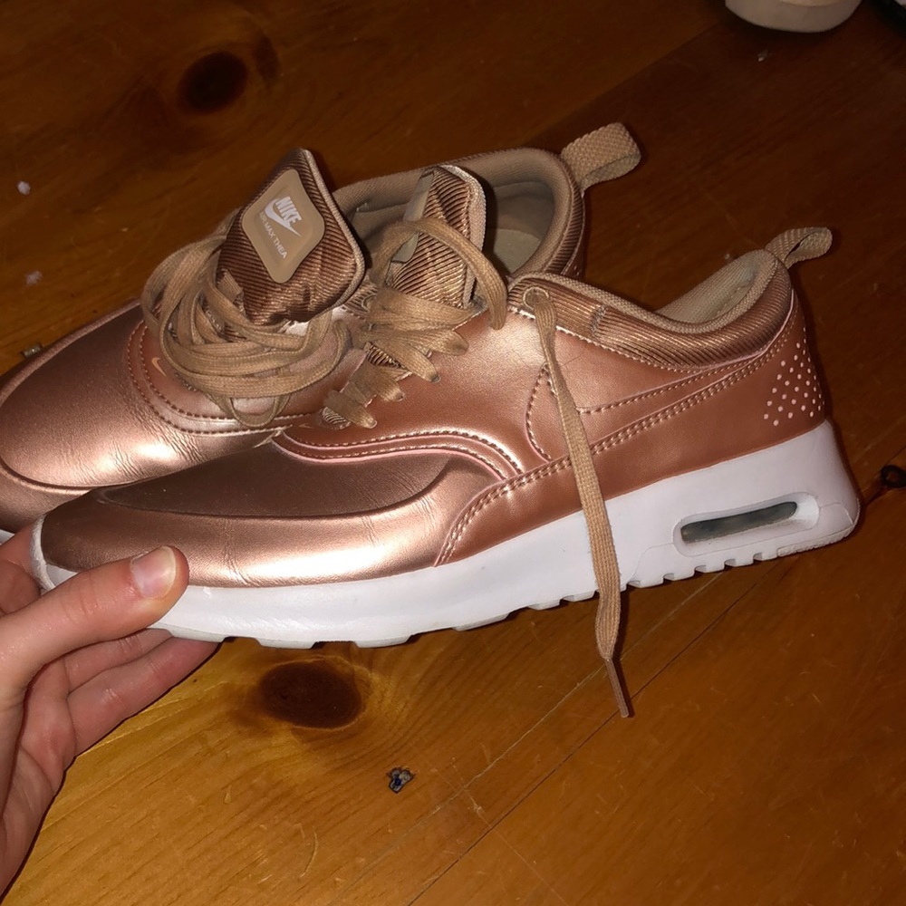 Metallic Pink Nike Sneakers!!